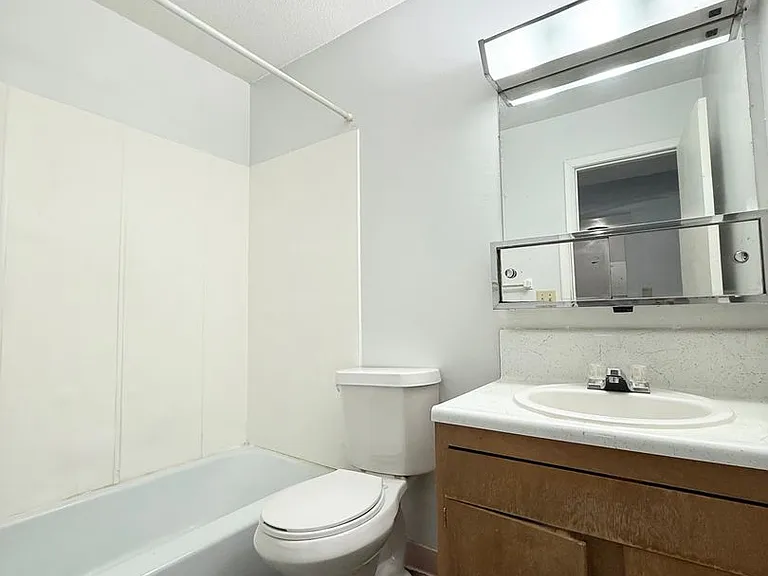 4131 S 25th St — Photo 15