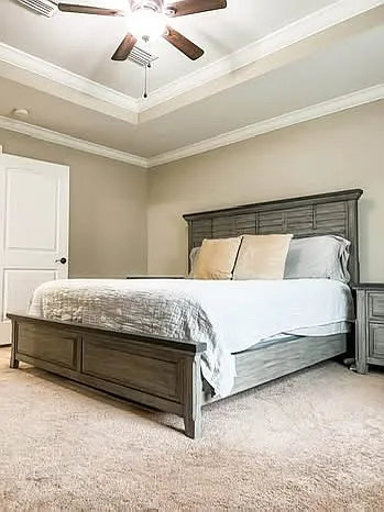 2410 Salamanca St — Photo 11