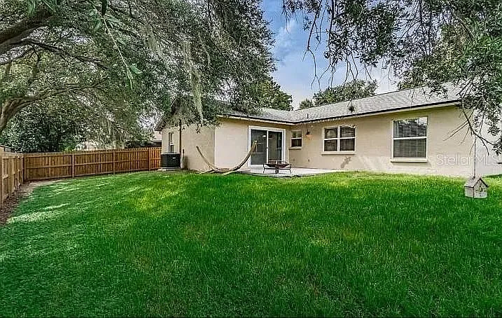 557 Rapid Falls Dr — Photo 11