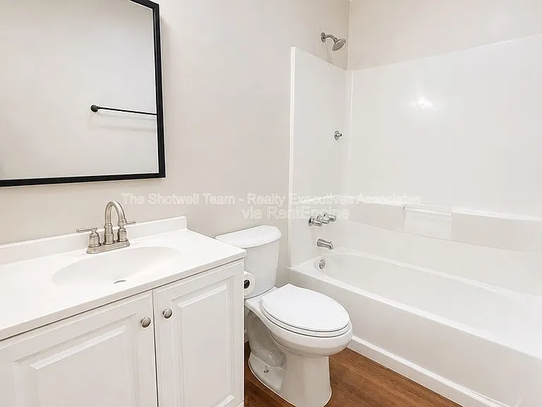 6814 Trousdale Rd — Photo 9