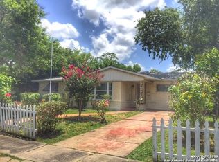 402 Cherry Ridge Dr, San Antonio, TX 78213