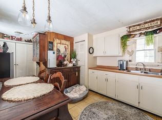 135 E Buckland Rd, Shelburne Falls, MA 01370