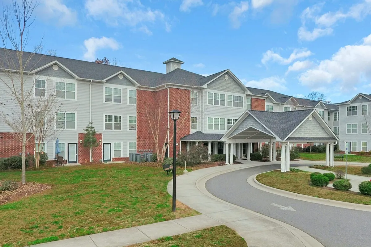Villas at Forest Park — Photo 3