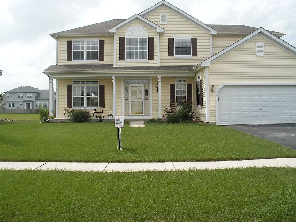 1911 PEBBLECREEK COURT