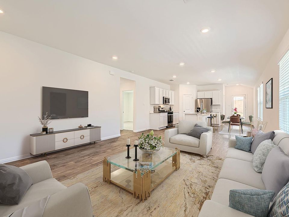 1st image of 508 Gladiola Loop