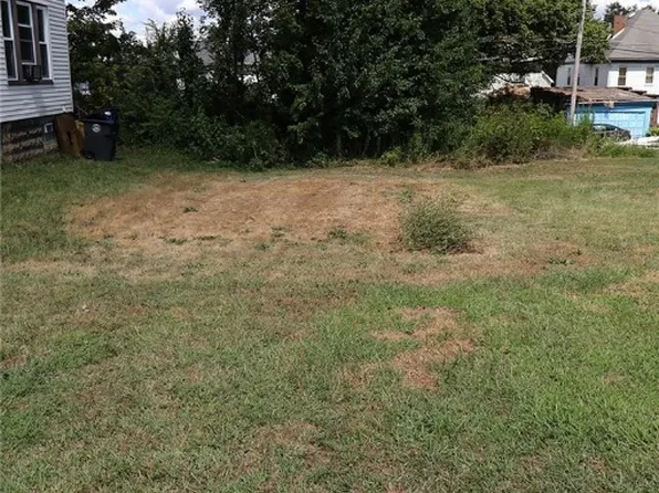 1331 Pennsylvania Ave, Steubenville, OH 43952