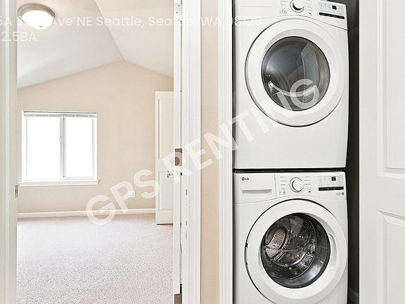 4th image of 14015A 35th Ave NE