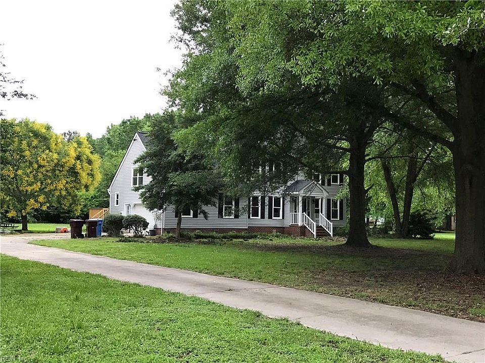 2nd image of 304 Luid Dr