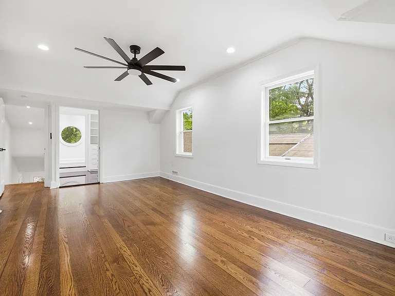 1 Tulip Tree Ln — Photo 40