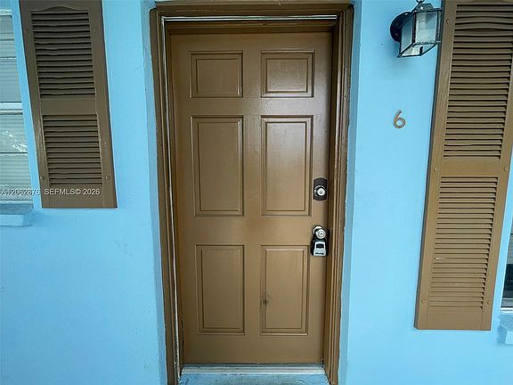 3rd image of 4951 Wedgewood Way APT 6
