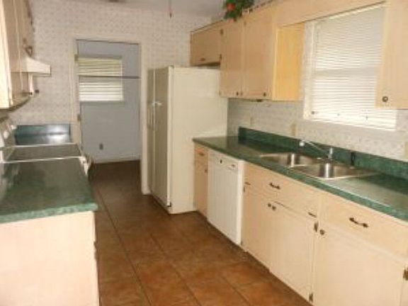 2nd image of 714 Christy St