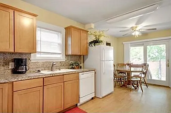 2069 S Sherman St — Photo 3