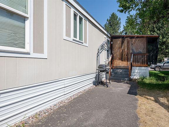 3rd image of 339 S Surrey St