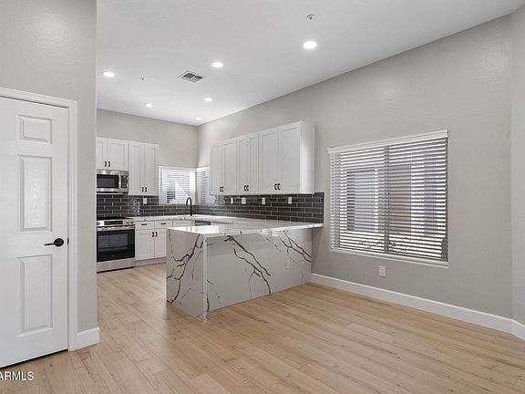 4th image of 16546 E ASHBROOK Drive #B