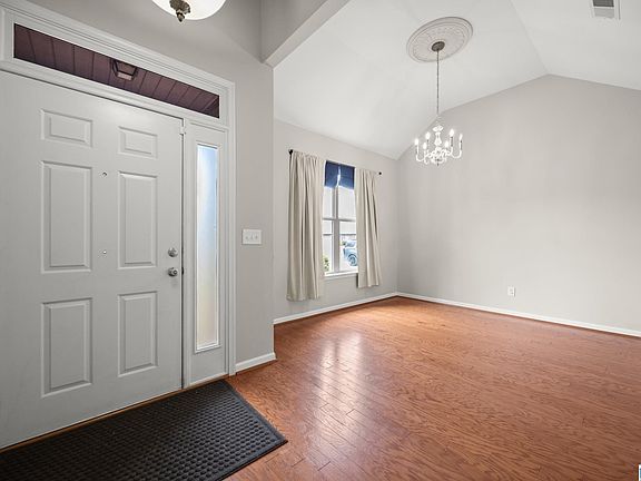 5th image of 2417 Folsom St