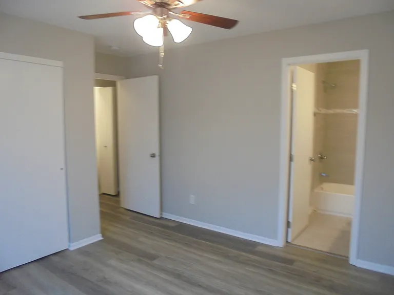 1847 Grandview Pl — Photo 18
