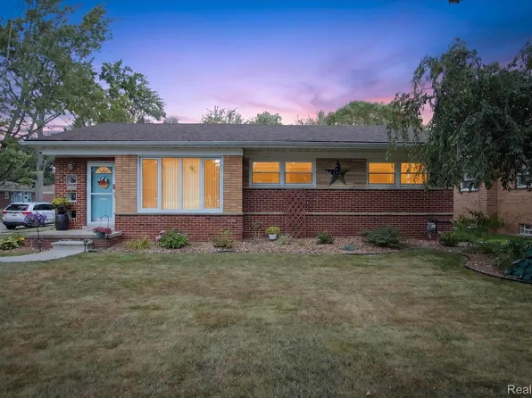 9072 Denne St, Livonia, MI 48150