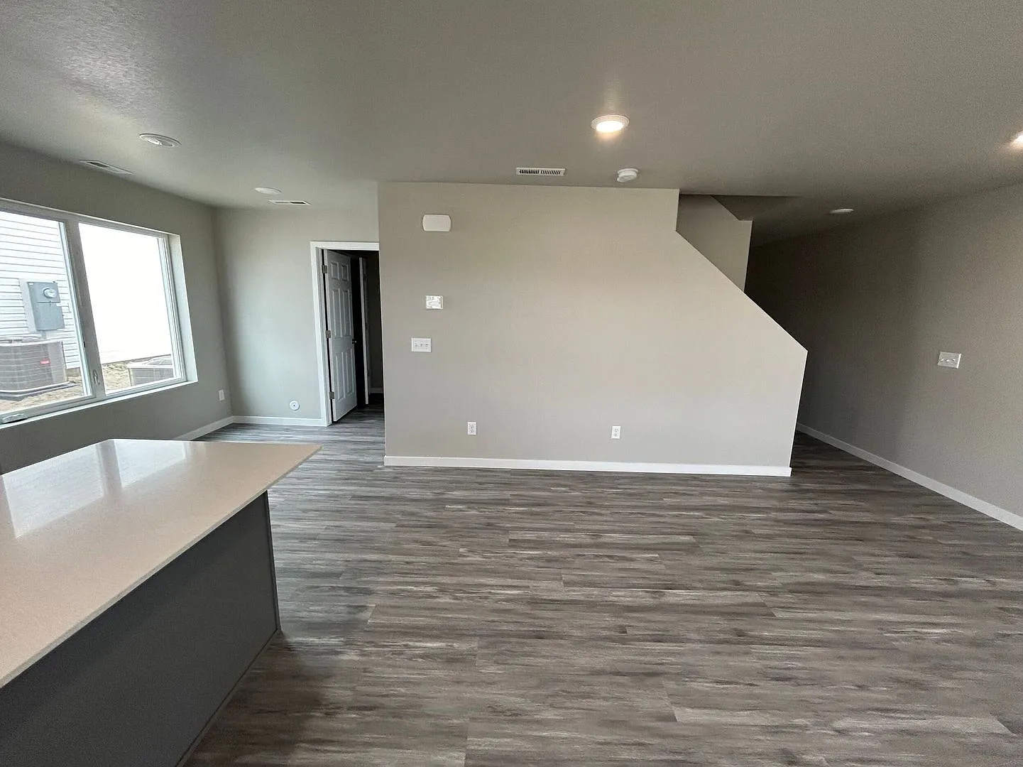 Exquisite 3-Bedroom Home with Modern Elegance and a Great Location!! — Photo 2