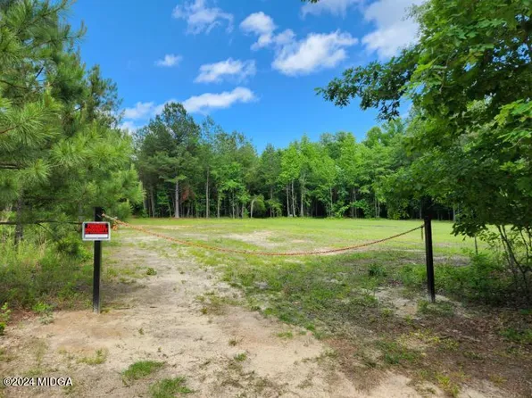 447 Chapman Rd, Macon, GA 31211