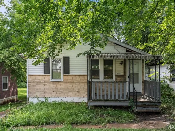 9708 Winkler Dr, Saint Louis, MO 63136