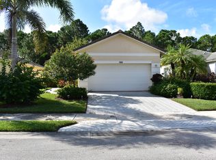 560 SW Indian Key Dr, Port Saint Lucie, FL 34986