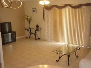 20807 NW 1st St, Pembroke Pines, FL 33029