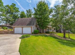 877 Lee Dr, Ringgold, GA 30736