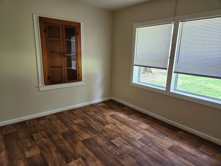 2924 Hampton St — Photo 7