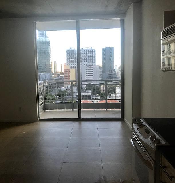 1st image of 690 SW 1st Ct APT 1425