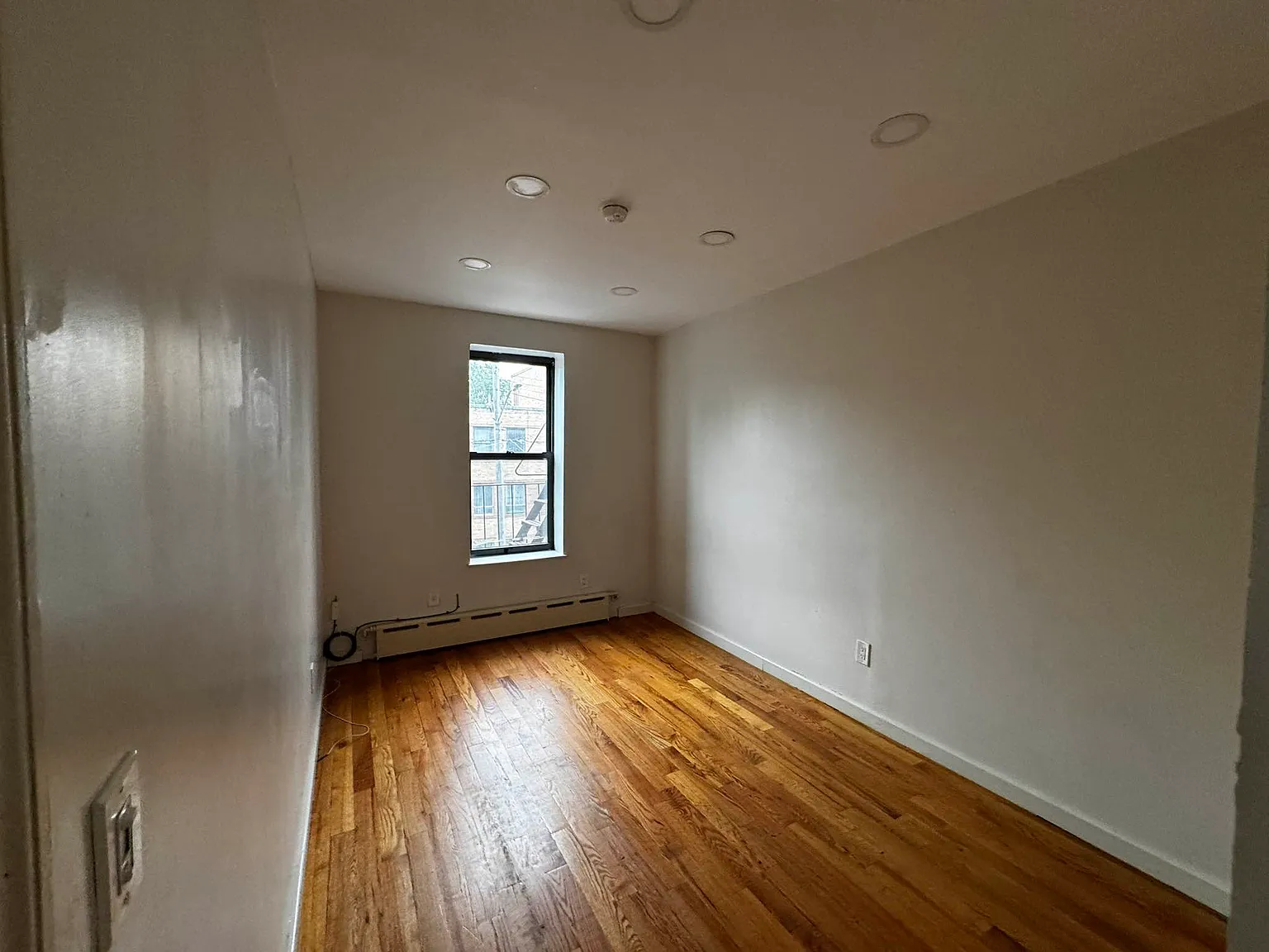 659 Essex Street — Photo 3