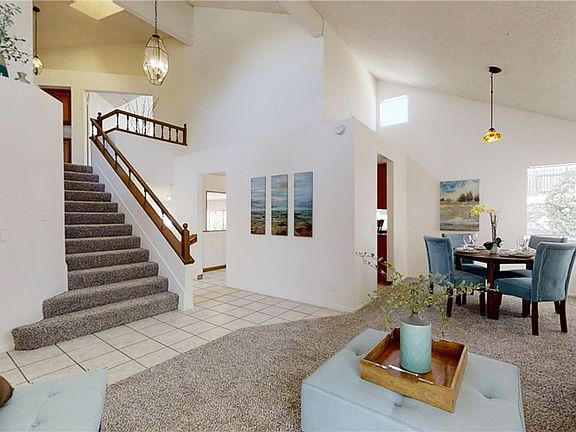 3rd image of 25702 Palmwood Dr