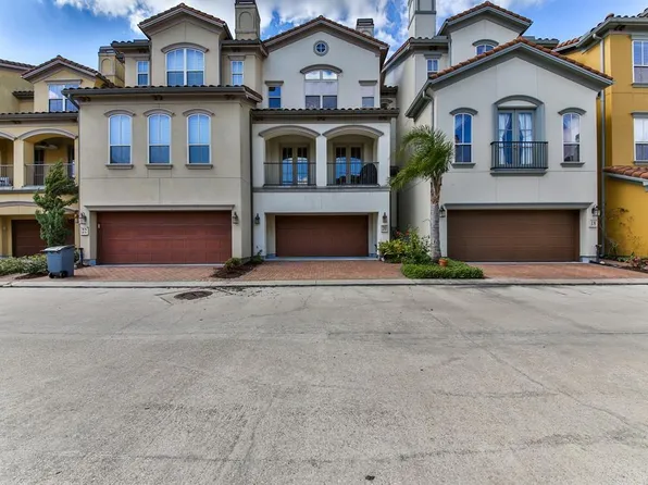 20 Elderwood Dr, Houston, TX 77058