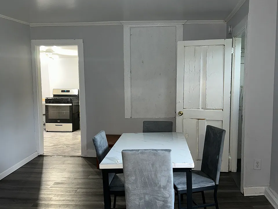 305 Congress St #1