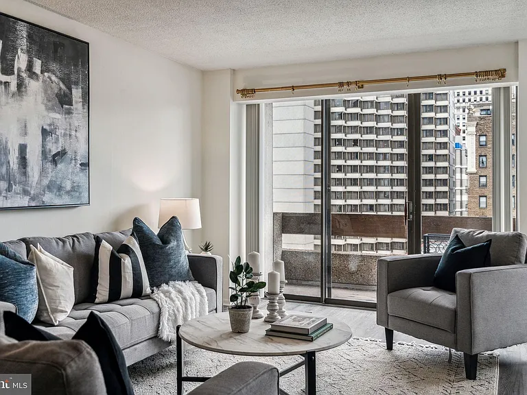 1326 Spruce St #42-1503 — Photo 6