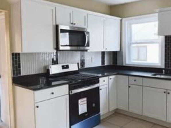 736 Quincy St NE #1