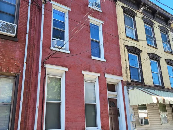 720 W Market St, Pottsville, PA 17901