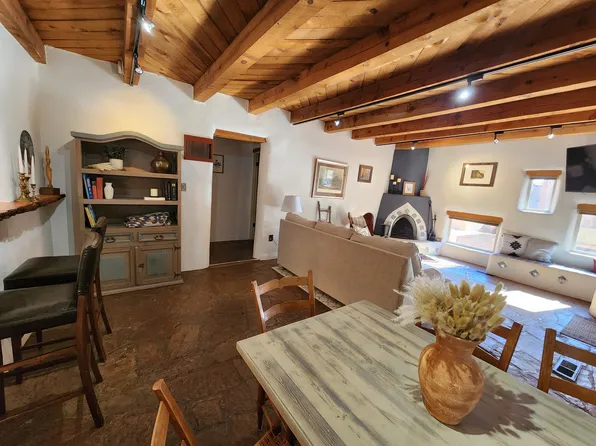 134 Lorenzo Rd, Santa Fe, NM 87501