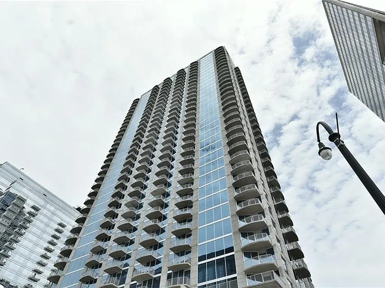 400 W Peachtree St NW #711 — Photo 1