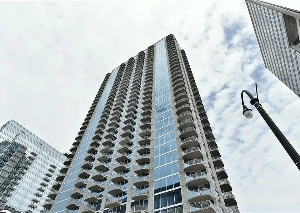400 W Peachtree St NW #711