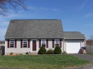 102 Pheasant Dr, Springfield, MA 01119