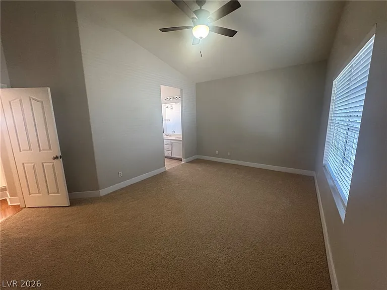 1521 Tillman Falls Ave — Photo 15