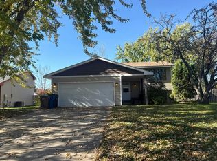 11645 Oregon Ave N, Champlin, MN 55316