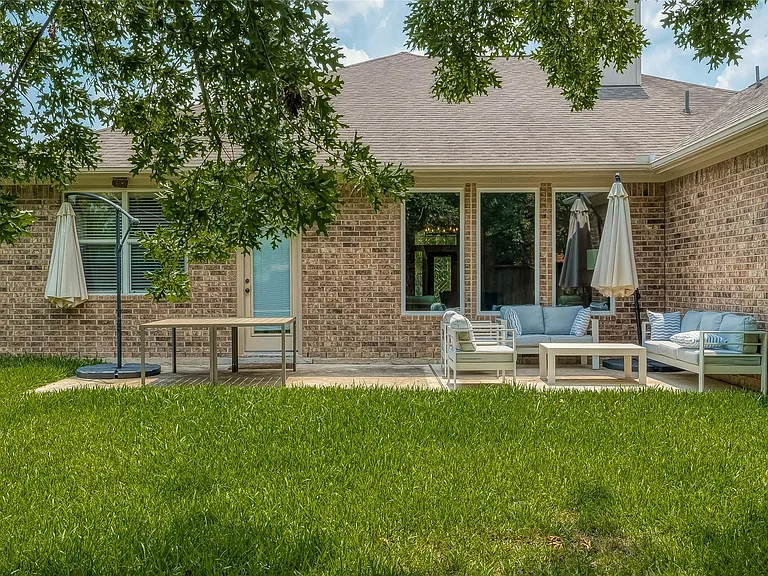 167 Pinto Point Pl — Photo 38