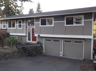 6422 NE 196th St, Kenmore, WA 98028