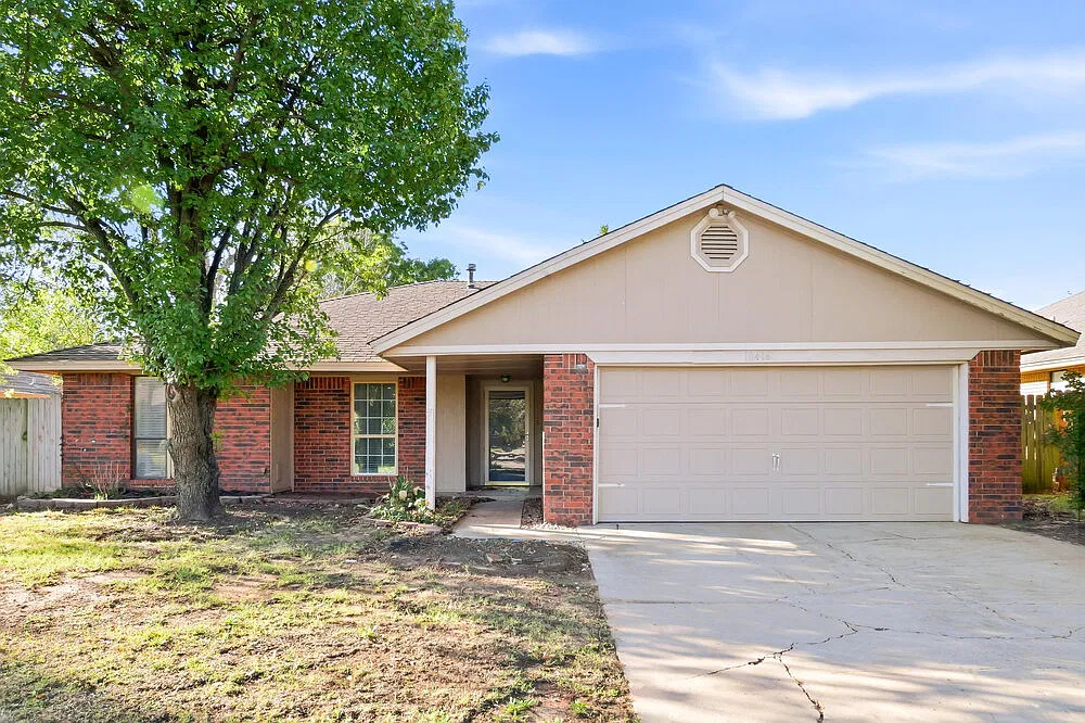 3 bed, 2.0 bath, 1536 sqft, $1,440 — Photo 1