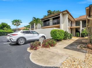 576 Retreat DR #201, NAPLES, FL 34110