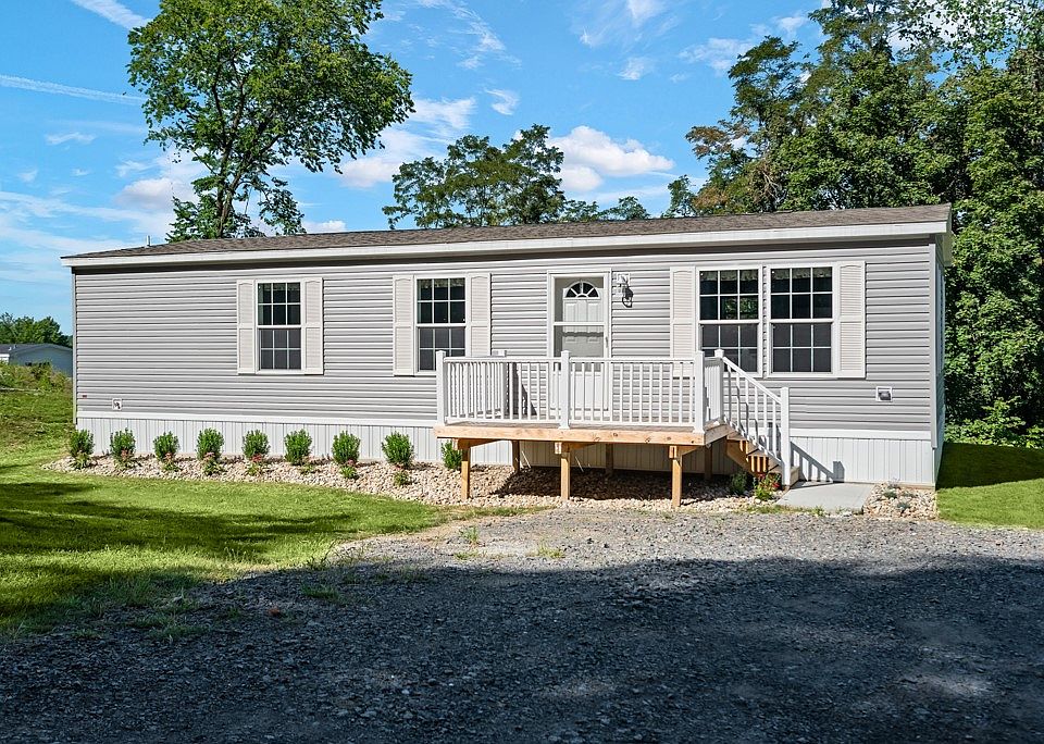 Exterior Image-1-Champion 125 Mandell Trails