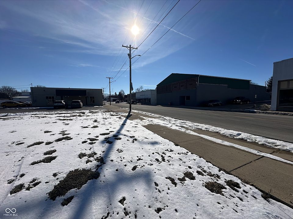 2nd image of 314 Main St