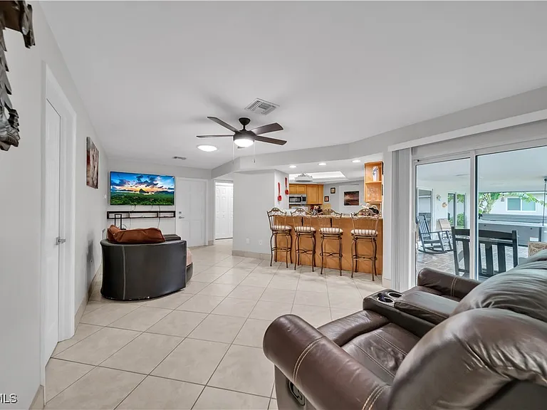 3746 SE 1st Pl — Photo 15