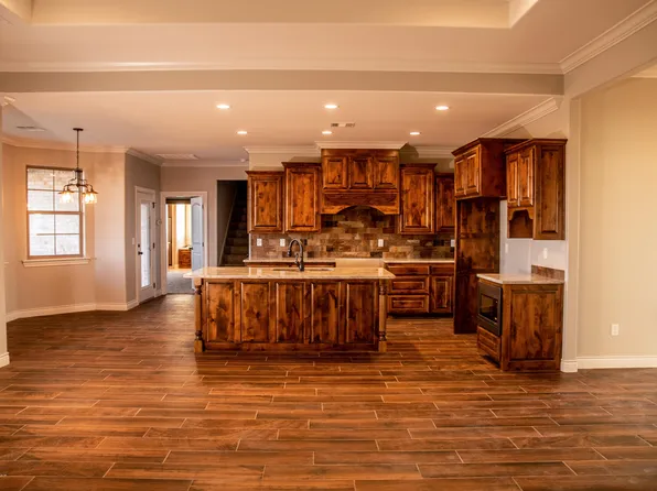 12520 Divot Dr, Canyon, TX 79015